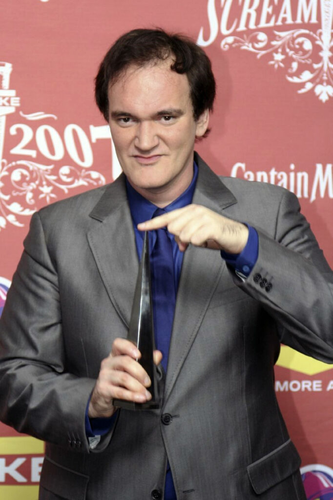 Quentin Tarantino holding award at the 2007 Scream Awards